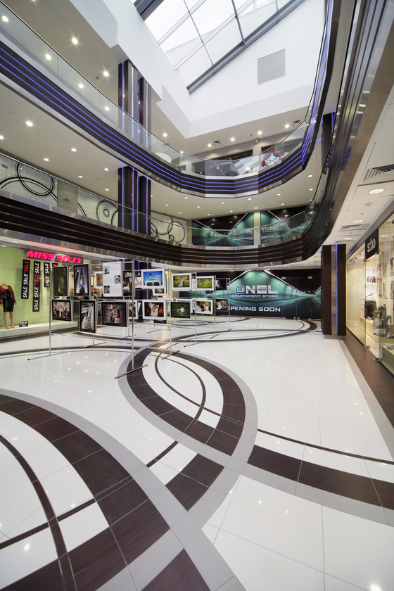 Shopping Centre | Manufacturer references | Casalgrande Padana