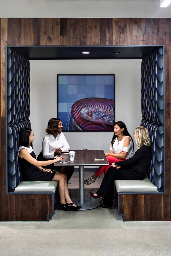 Delta Airlines HeadQuarter | Manufacturer references | Marca Corona