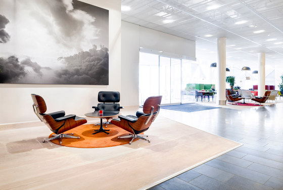Lounge Chair & Ottoman | Fauteuils | Vitra