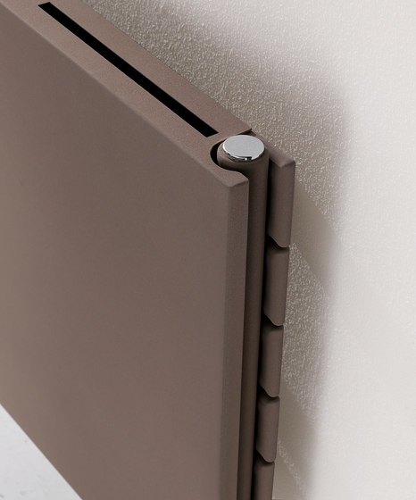 Plate Verticale | Radiators | Deltacalor