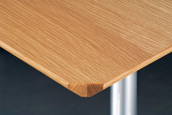USM Kitos | Natural Oak | Contract tables | USM
