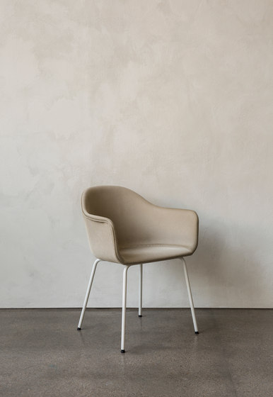 Harbour Column Dining Table | 105 / Estremoz Marble | Tavoli pranzo | Audo Copenhagen