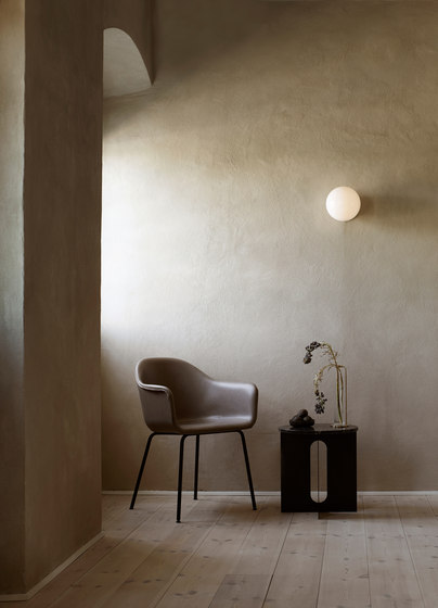 Harbour Column Dining Table | 105 / Estremoz Marble | Tavoli pranzo | Audo Copenhagen