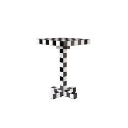 Chess Table | Beistelltische | moooi
