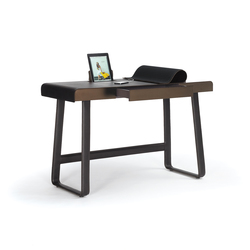 Pegasus Home Desk | Desks | ClassiCon
