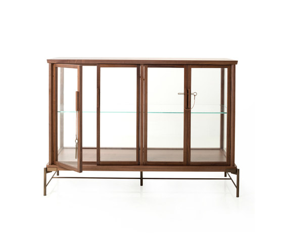 Dowry Cabinet I | Display cabinets | Stellar Works