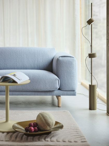 Post Floor Lamp | Lámparas de pie | Muuto