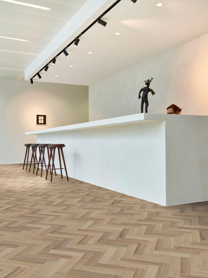 Moduleo 55 Woods | Chester Oak 24229 | Synthetic panels | IVC Commercial