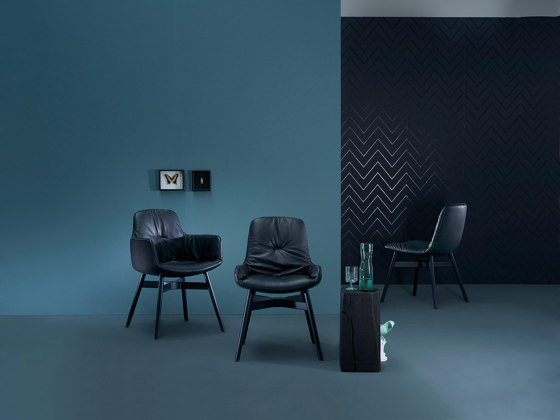 Leya | Rocking Lounge Chair | Armchairs | FREIFRAU MANUFAKTUR
