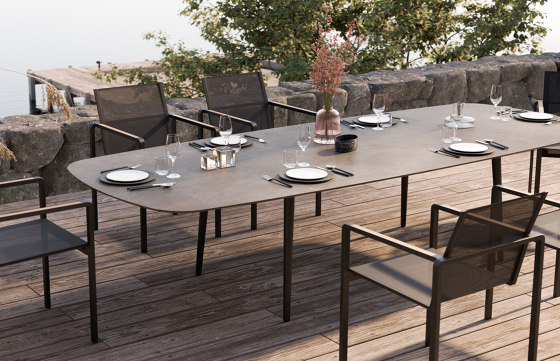 Styletto table 3214 bar table | Standing tables | Royal Botania