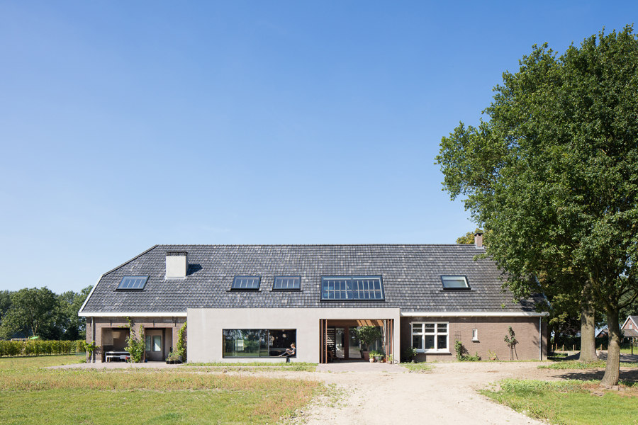 Elegant Pivot Doors in Exclusive Farmhouse | Manufacturer references | FritsJurgens