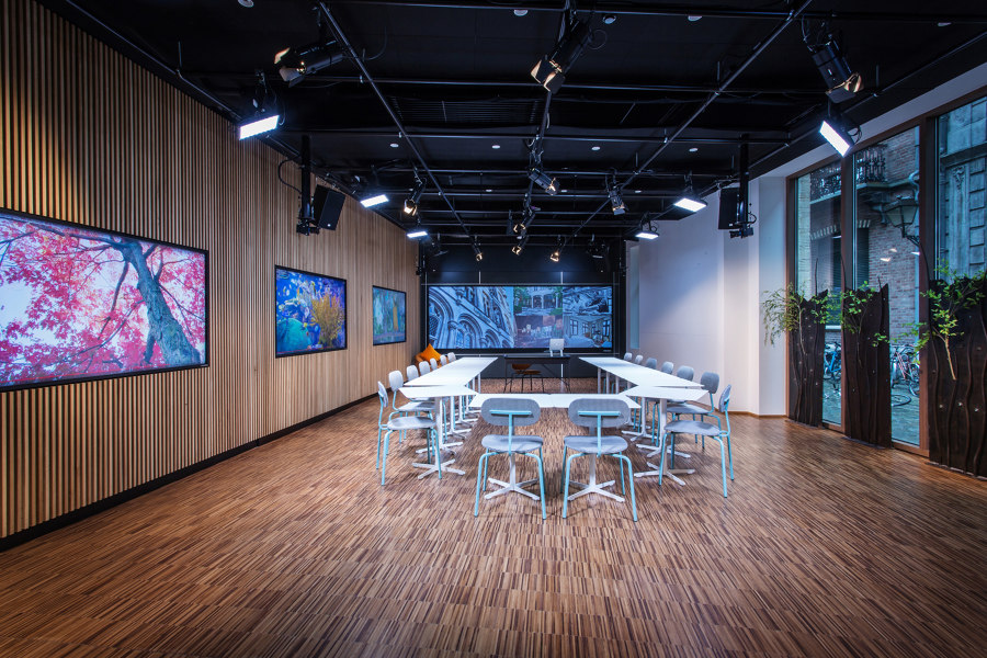 The Fourth, Tafelrond Hotel | Manufacturer references | Tacchini Italia