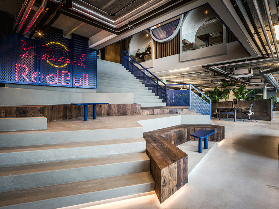 Red Bull habitoor by Casper Schwarz | Herstellerreferenzen | Leolux LX
