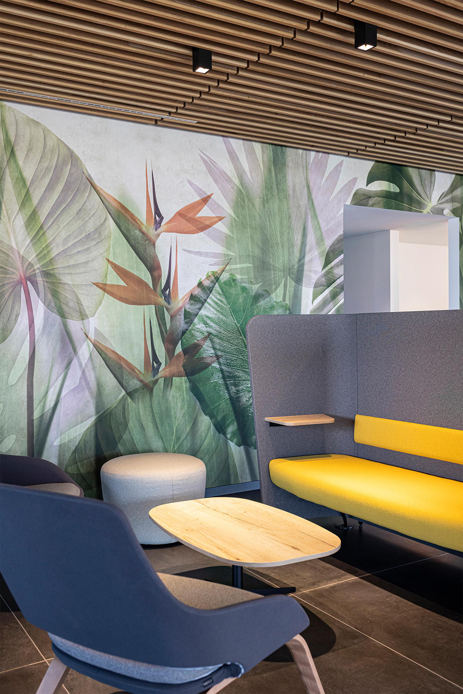 A thriving workplace | Manufacturer references | GLAMORA