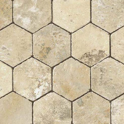 Aix Blanc Honeycomb Tumbled | Ceramic mosaics | Atlas Concorde