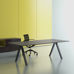 Vis | Desks | BK CONTRACT