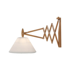 The Saxlamp Model 233 · 2/21 | Lámparas de pared | LE KLINT