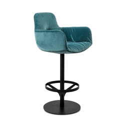 Leya | Counter Armchair High with central leg | Counter stools | FREIFRAU MANUFAKTUR