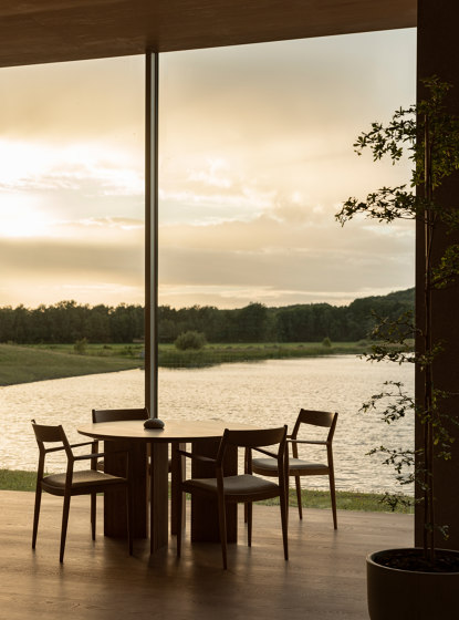 A-DT03 | The RESTAURANG ÄNG | Dining tables | Karimoku Case